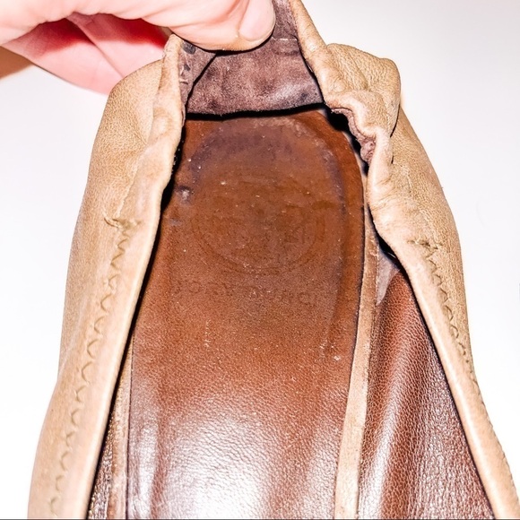 Tory Burch Minnie Leather Flats SZ- 9.5/10 See pic for Measurements - Picture 6 of 8